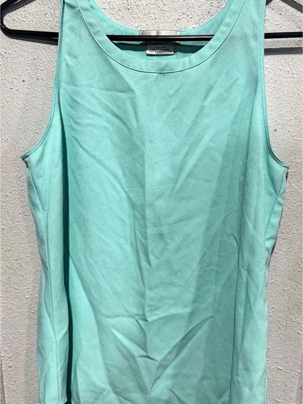 Van Heusen Sleeveless Tank Top in Green Size xxs Like New
